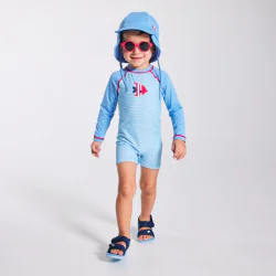 Baby boy's blue UV protection cap