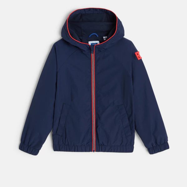 Hooded water-repellent windbreaker