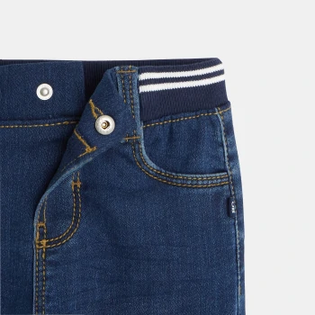 Denim knit jeans with an elastic waistband