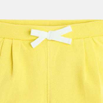 Baby girl's yellow fleece shorts with pleats