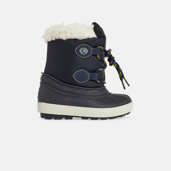 Faux fur-lined snow boots