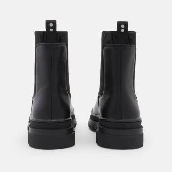 Girls' black notched sole boots