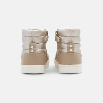 Baby girlu2019s beige quilted boots