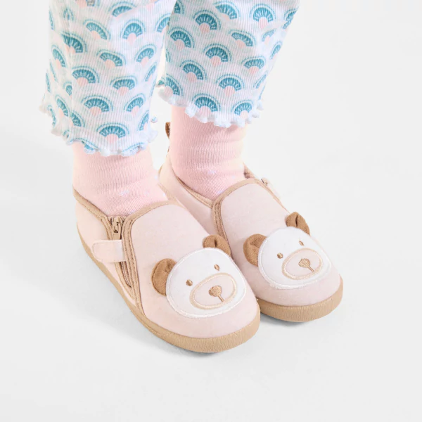 Baby girl's beige bear shoes