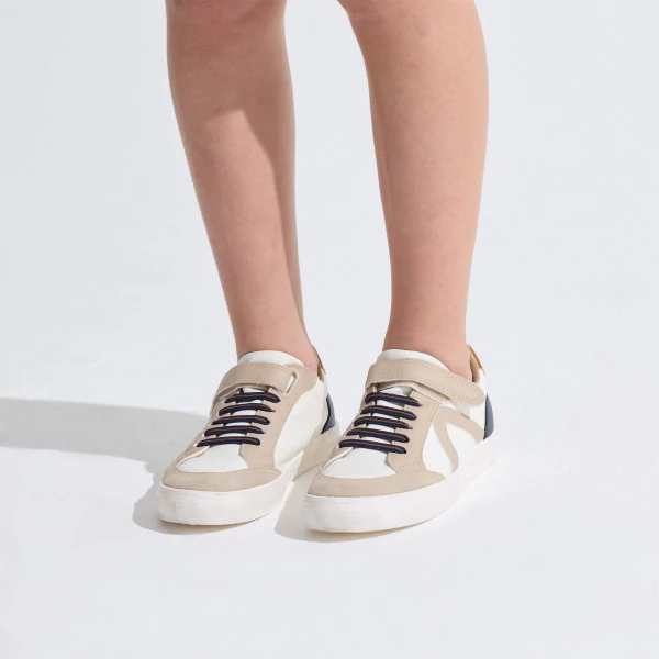 Boys' beige street low-top trainers