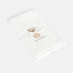 Newborn white cotton gauze...