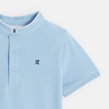 Boy's blue Mandarin collar short-sleeve polo shirt.