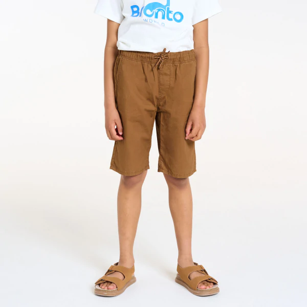 Boy's slim-fit plain brown canvas Bermuda shorts